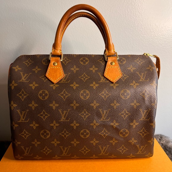 Louis Vuitton Speedy 30 - Picture 1 of 10